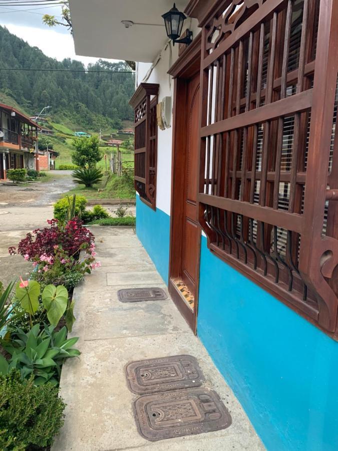 Casa Huespedes El Ensueno Hotel Jardin Ngoại thất bức ảnh